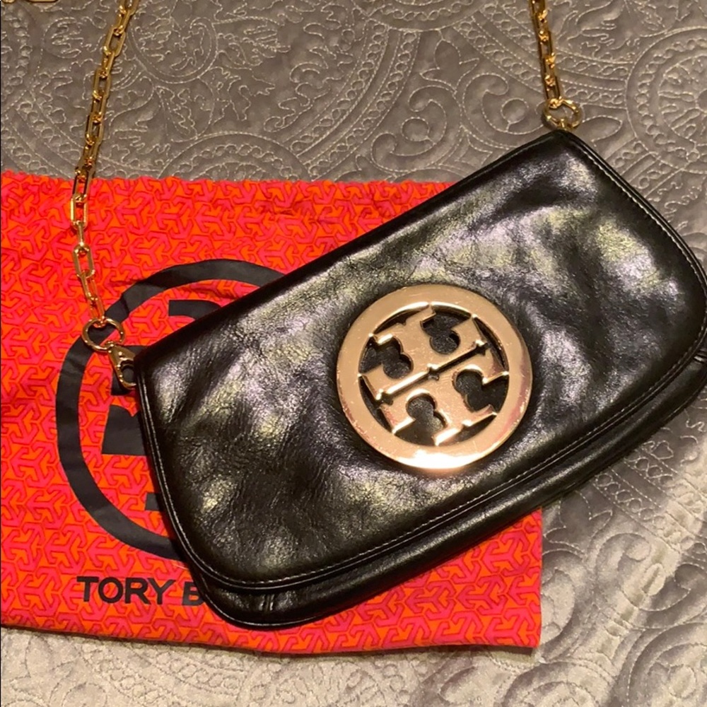 Tory Burch Logo Clutch